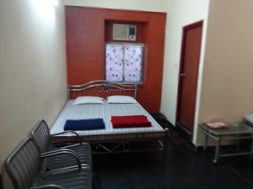 Central Guest House Kalküta Dış mekan fotoğraf